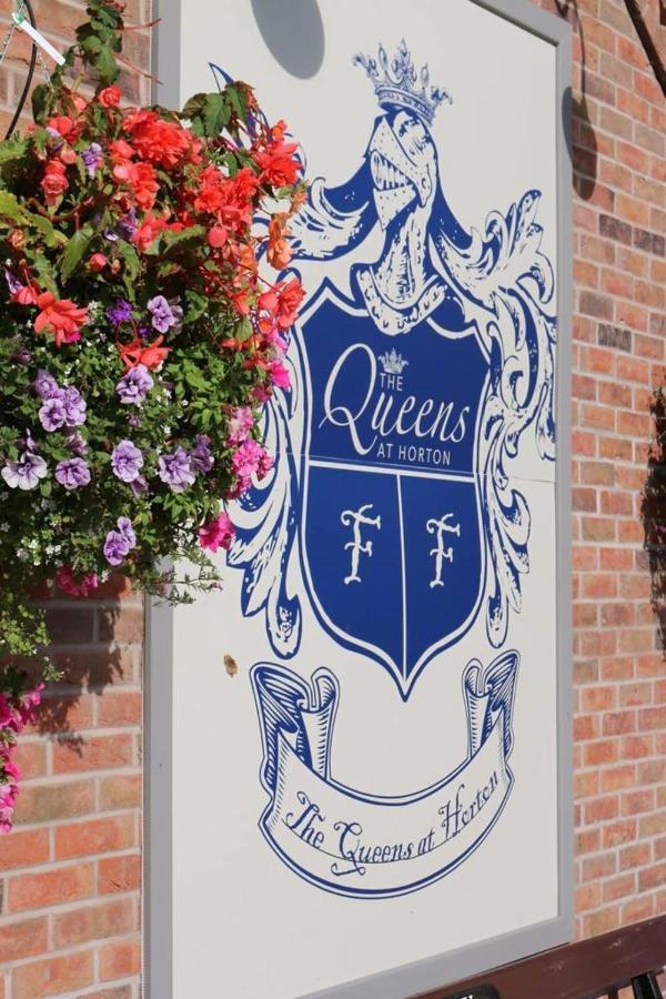 The Queens At Horton Телфорд Екстер'єр фото